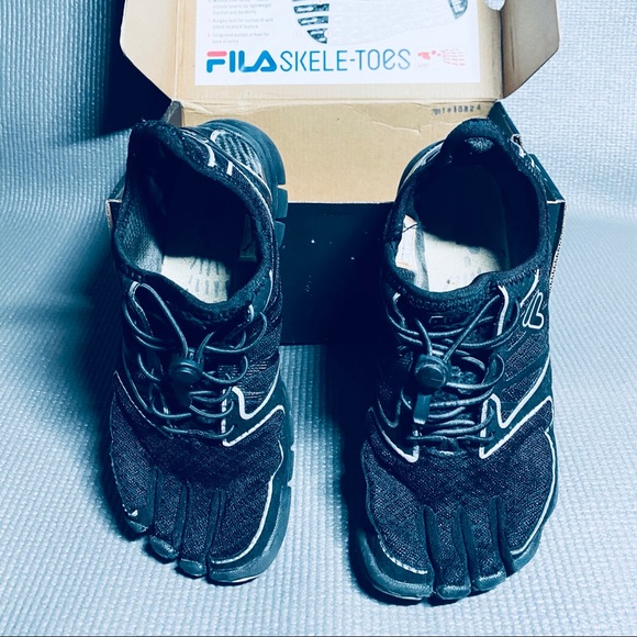 fila Skele-toes Boys/youth Size 3.5y - Picture 3 of 3
